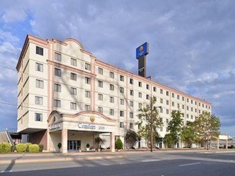 Quality Inn And Suites Conference Center Richmond Ngoại thất bức ảnh