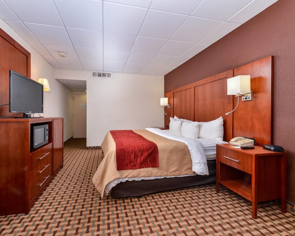 Quality Inn And Suites Conference Center Richmond Ngoại thất bức ảnh