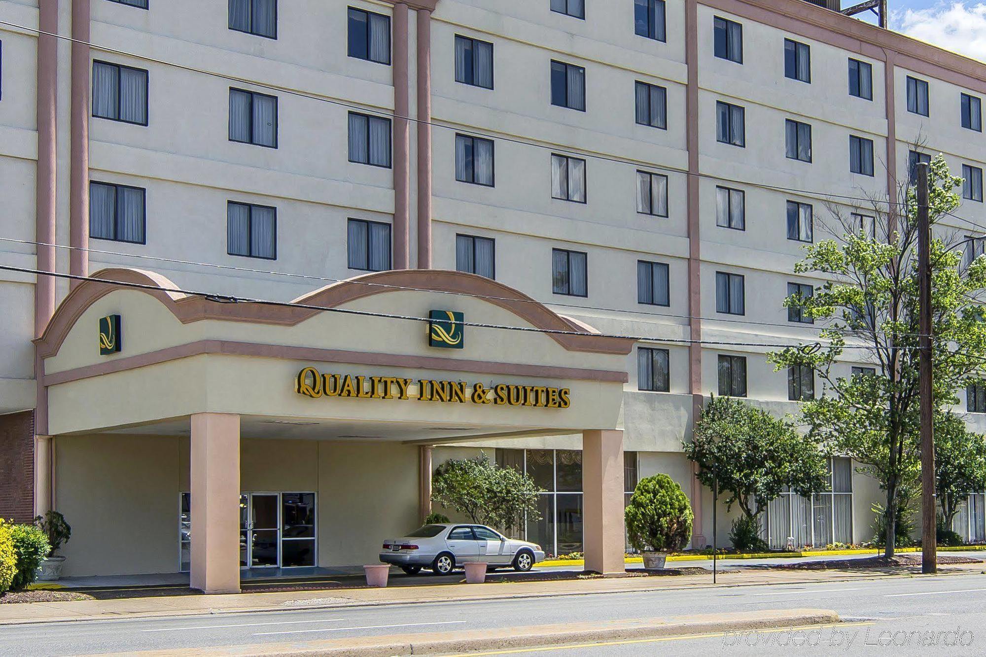 Quality Inn And Suites Conference Center Richmond Ngoại thất bức ảnh