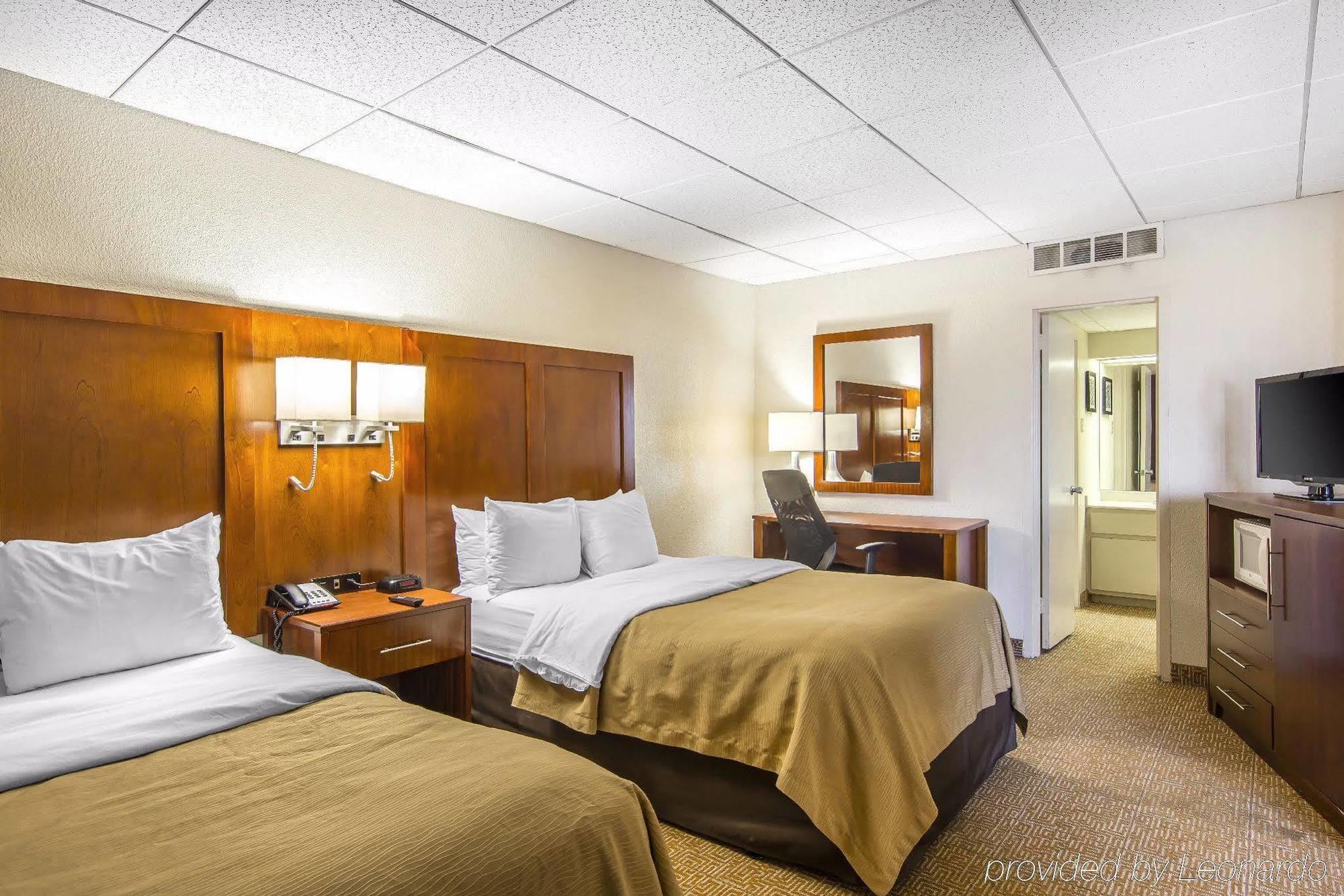 Quality Inn And Suites Conference Center Richmond Ngoại thất bức ảnh