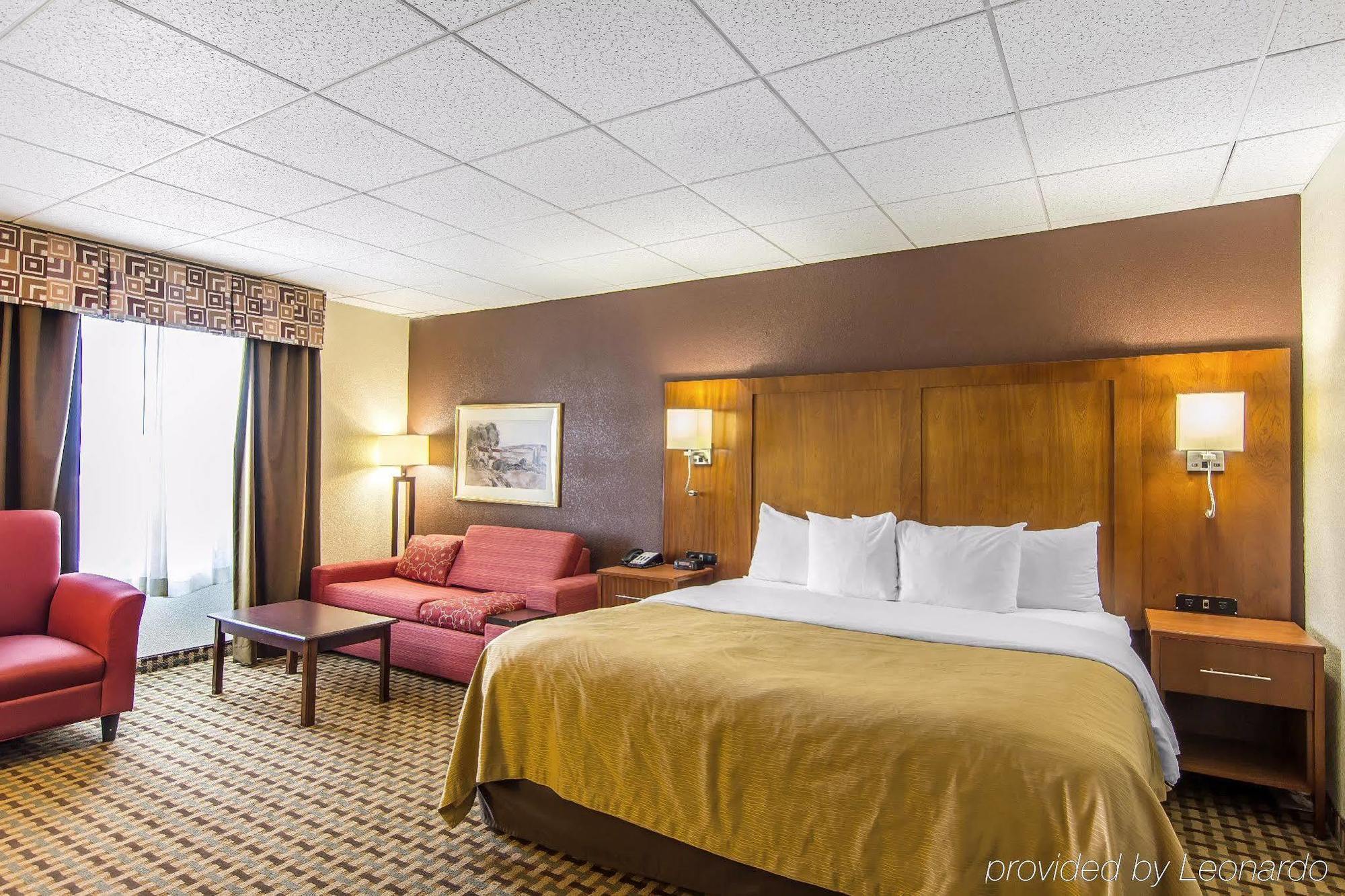 Quality Inn And Suites Conference Center Richmond Ngoại thất bức ảnh