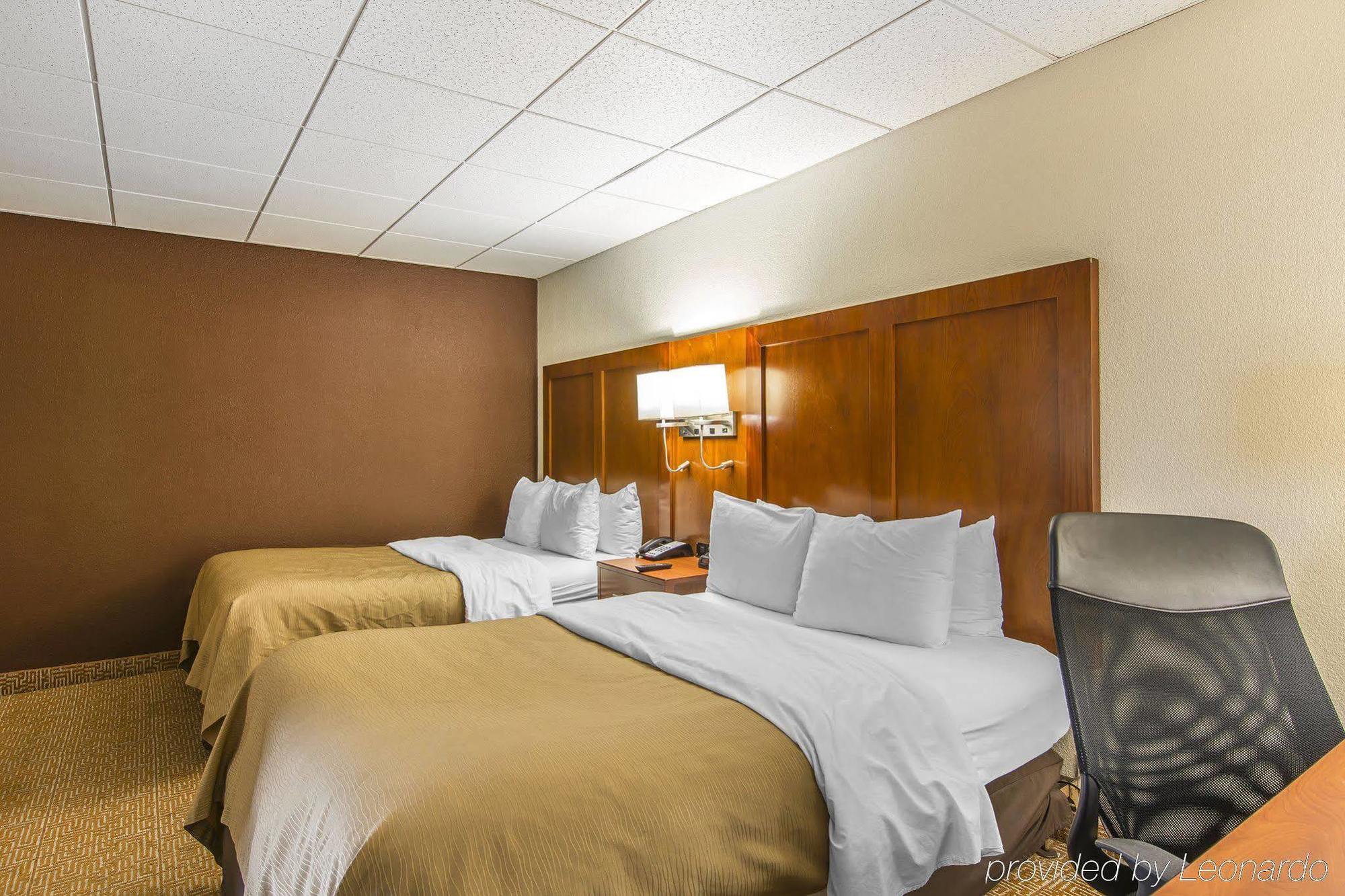Quality Inn And Suites Conference Center Richmond Ngoại thất bức ảnh