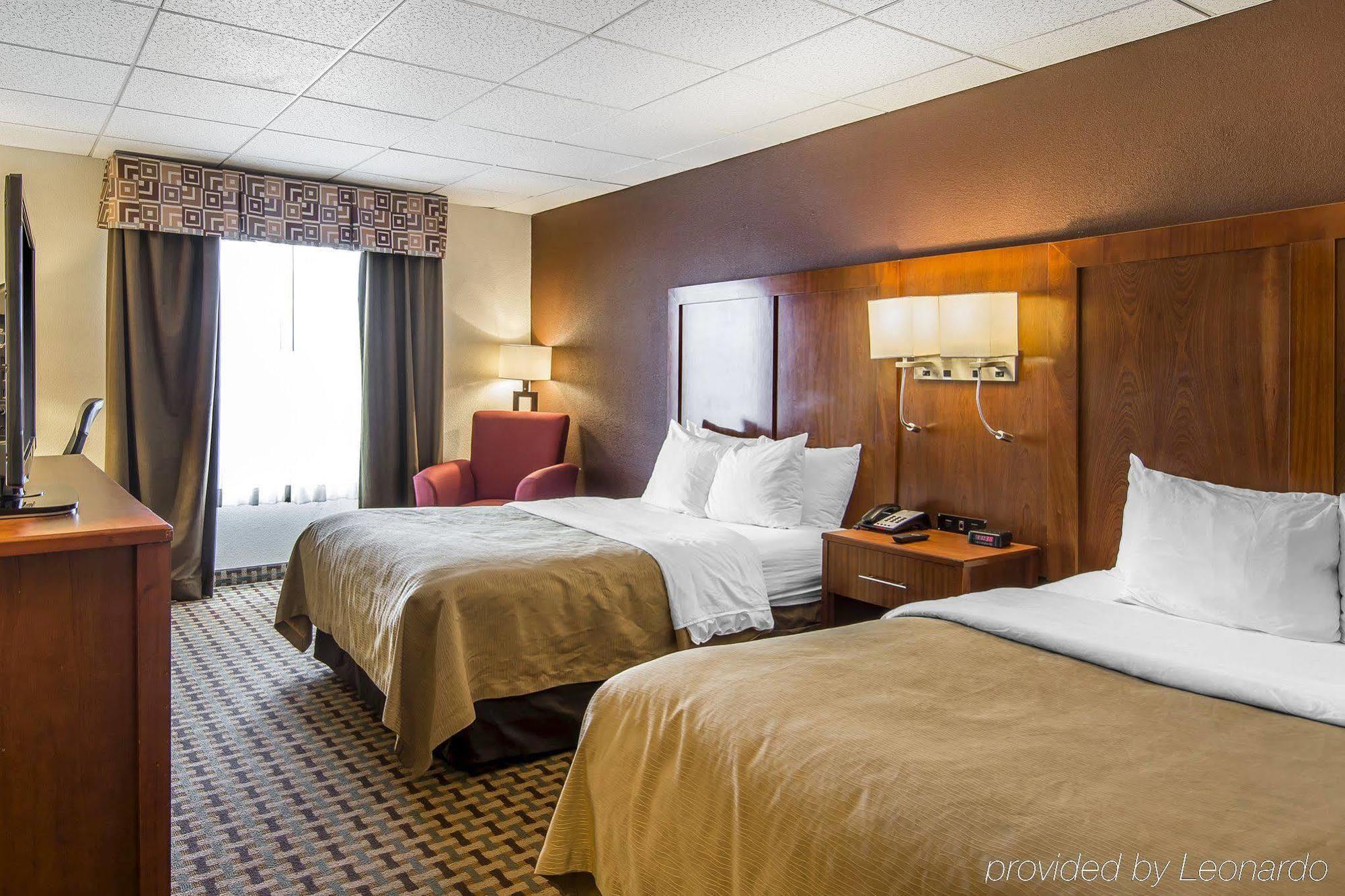 Quality Inn And Suites Conference Center Richmond Ngoại thất bức ảnh