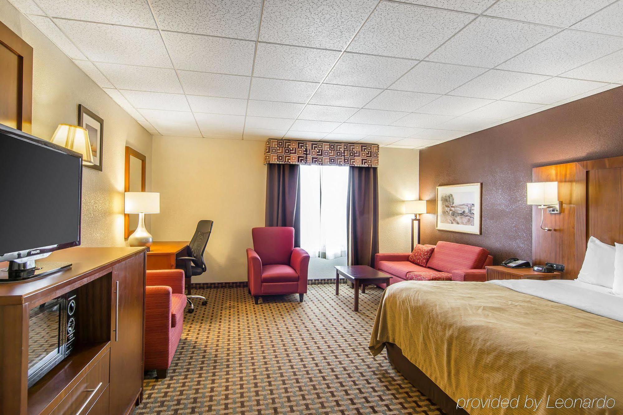 Quality Inn And Suites Conference Center Richmond Ngoại thất bức ảnh