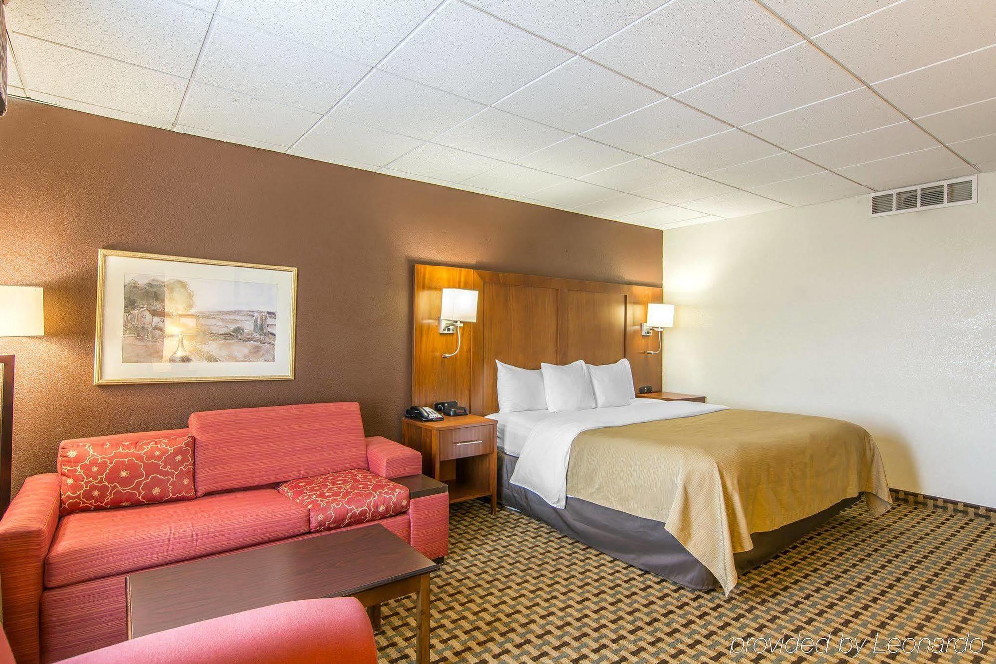 Quality Inn And Suites Conference Center Richmond Ngoại thất bức ảnh