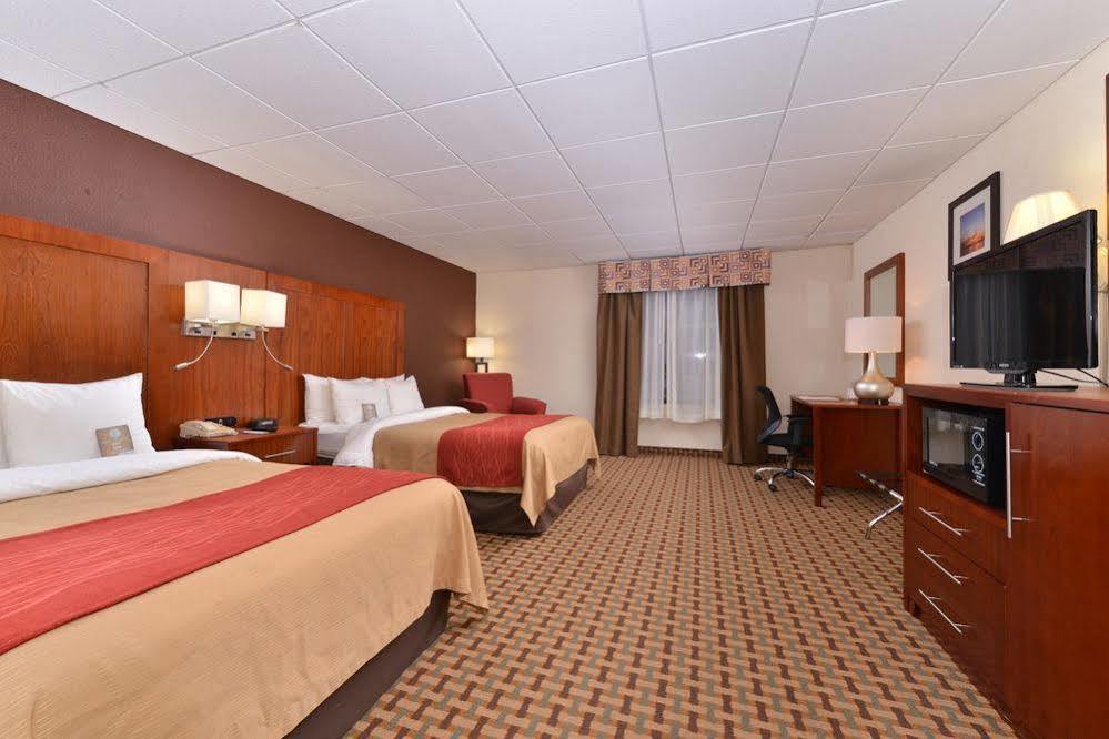 Quality Inn And Suites Conference Center Richmond Ngoại thất bức ảnh