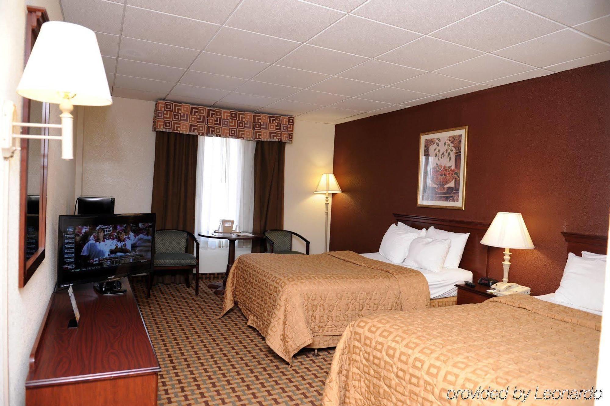 Quality Inn And Suites Conference Center Richmond Phòng bức ảnh